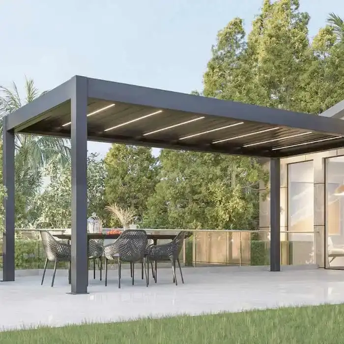 Pergola électrique à persiennes en aluminium
